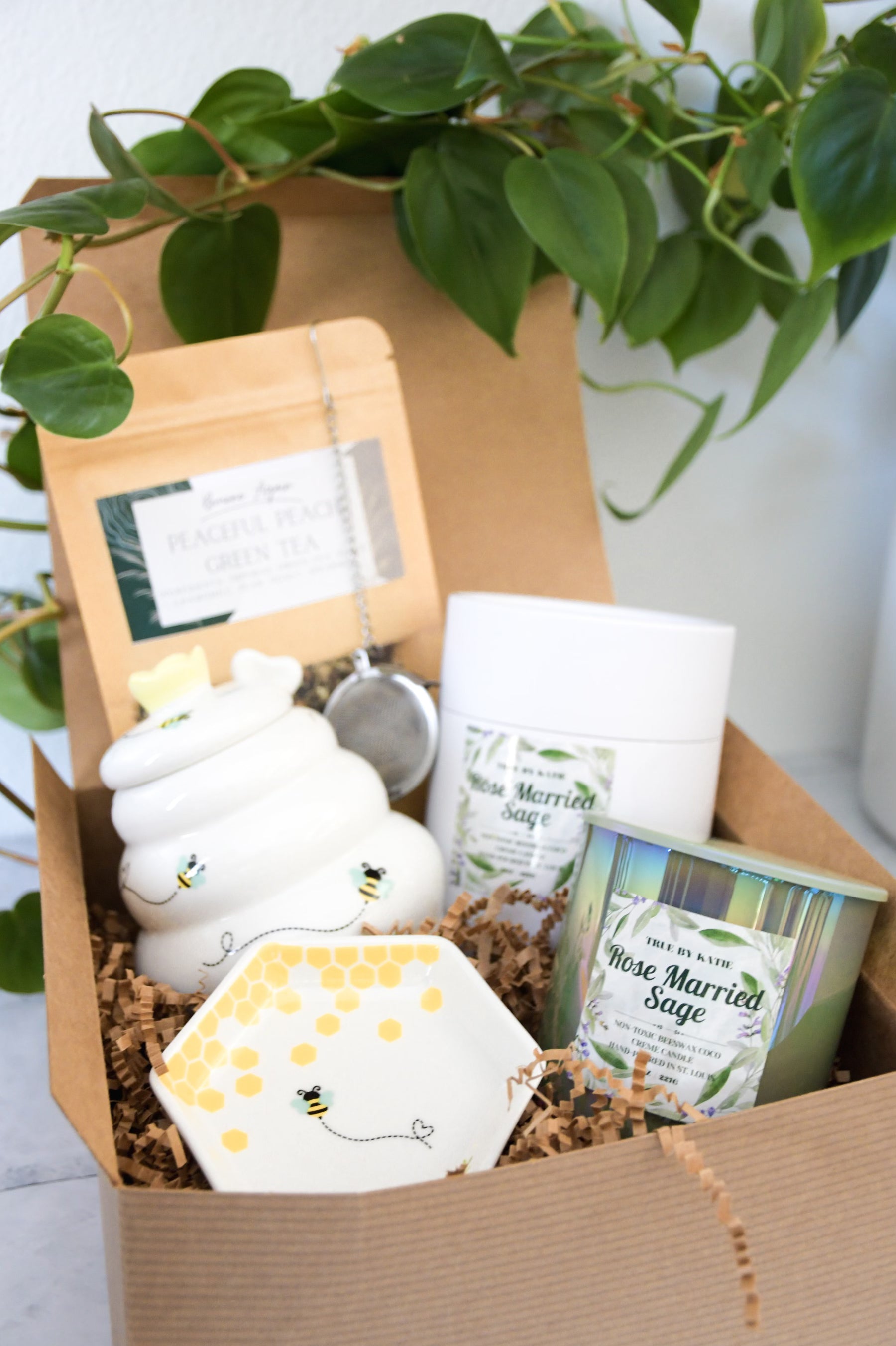 Customizable Gift Set | Personalized Surprise or Curated Themes | Perfect for Special Occasions