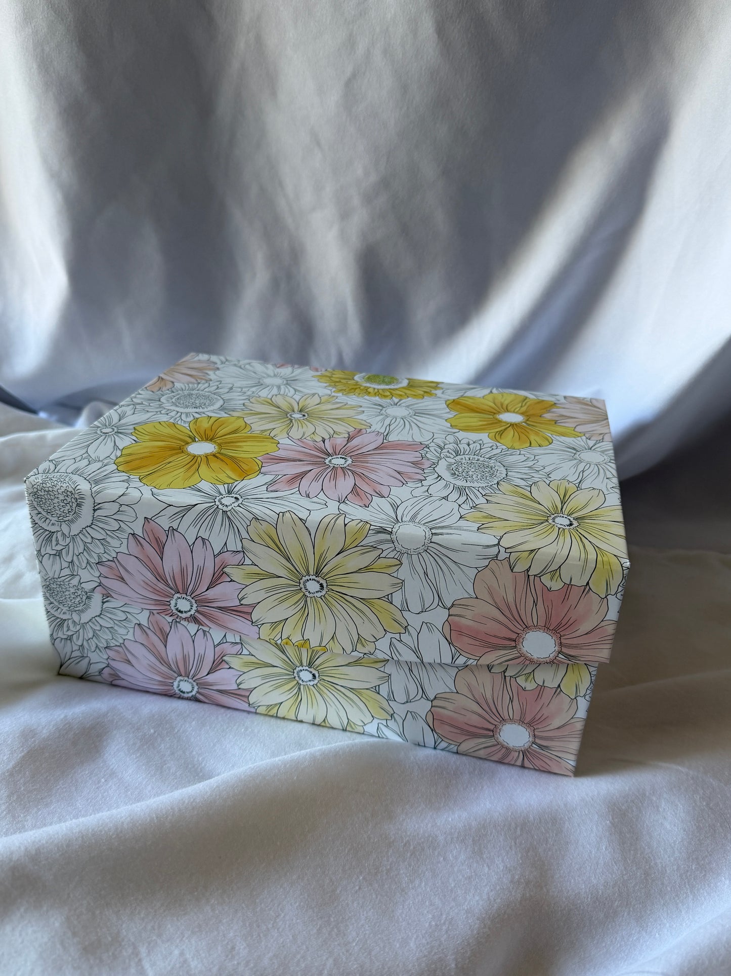 Olive You Gift Box | Candle, Bath Soak & Boutique Accessories ONE AVAILABLE