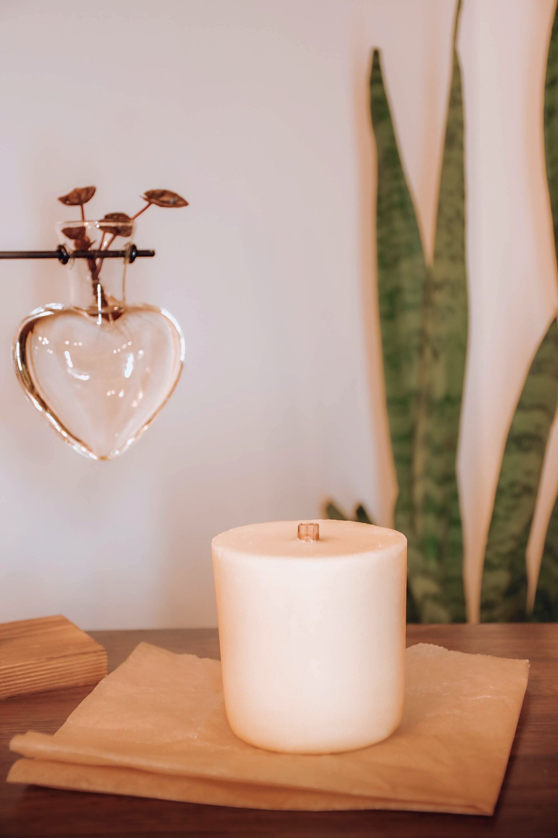 8oz Refill | Beeswax Candle Refill | Wood Wick | Non-Toxic Scented Candle Insert | Pick your scent
